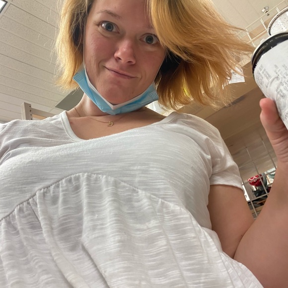 Meet your Posher, Tiffany - Picture 1 of 1